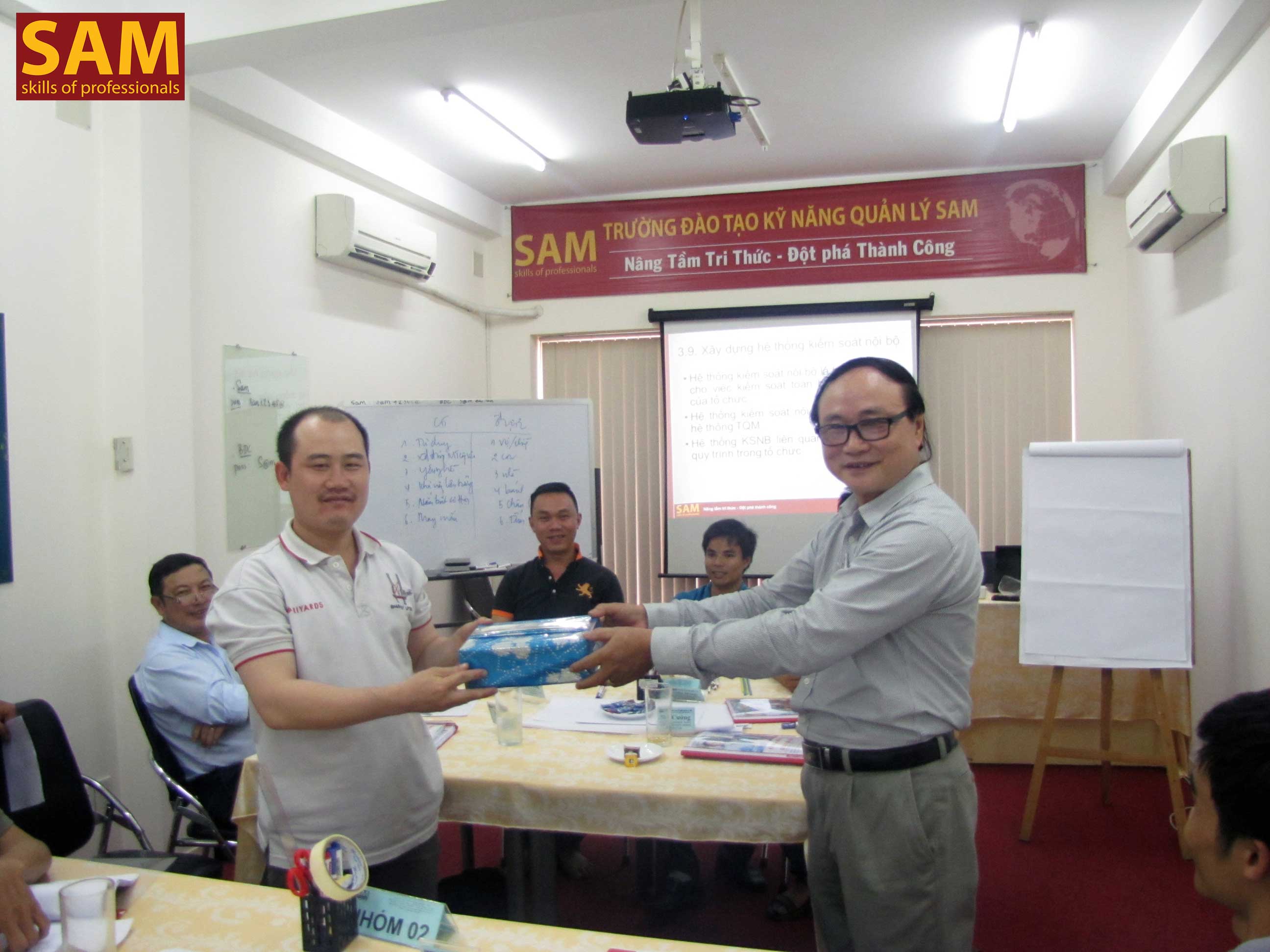 Hình Ảnh Lớp Học Kỹ Năng Giám Sát &amp; Quản Lý Sản Xuất - ảnh 3