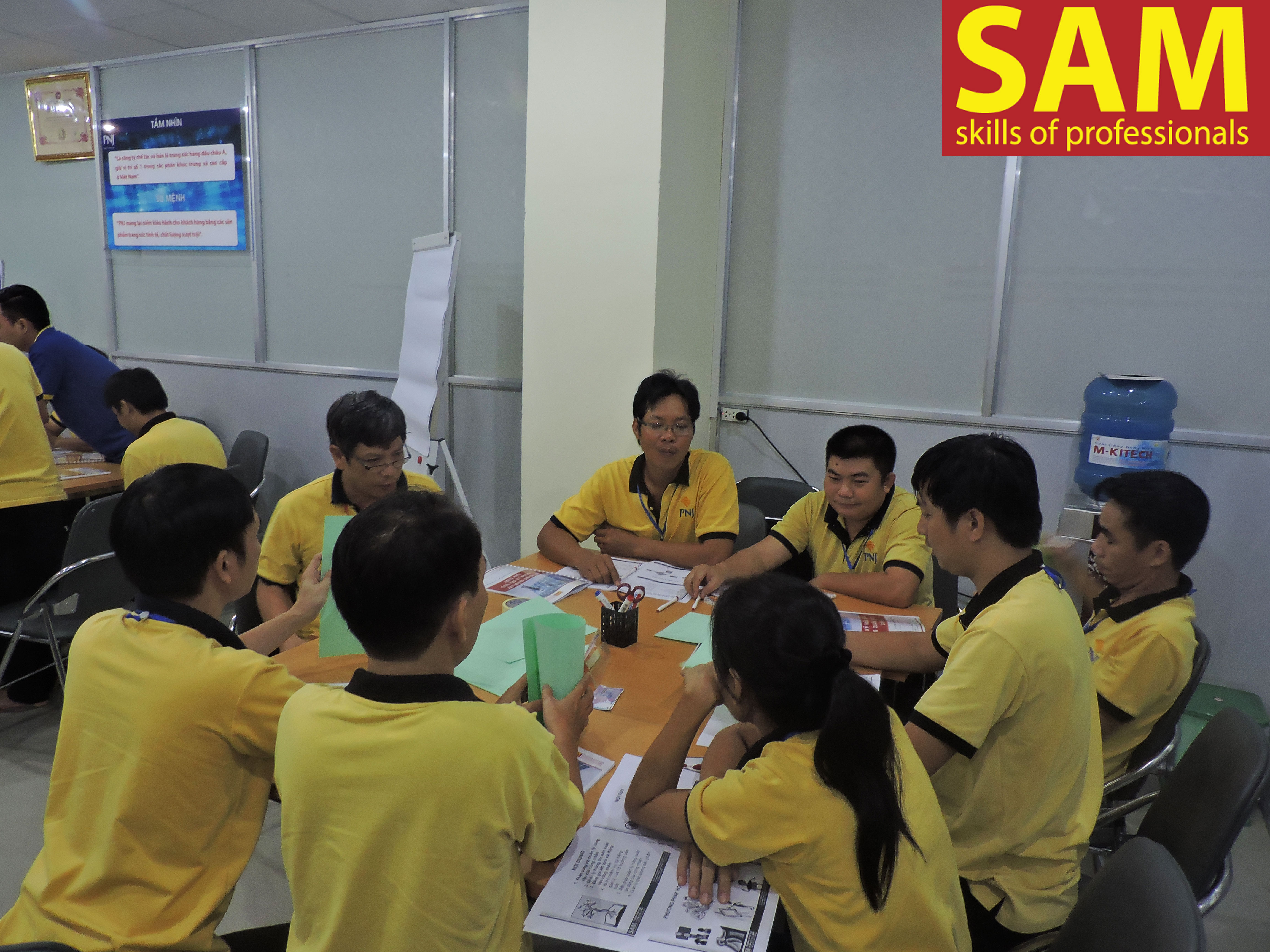 Chương trình đào tạo " Kỹ Năng Giám Sát Và Quản Lý Đội Ngủ Trong Sản Xuất" Tại Công Ty Cô Phần Vàng Bạc Đá Quý PNJ Ngày 16, 17/10/2017 - ảnh 28