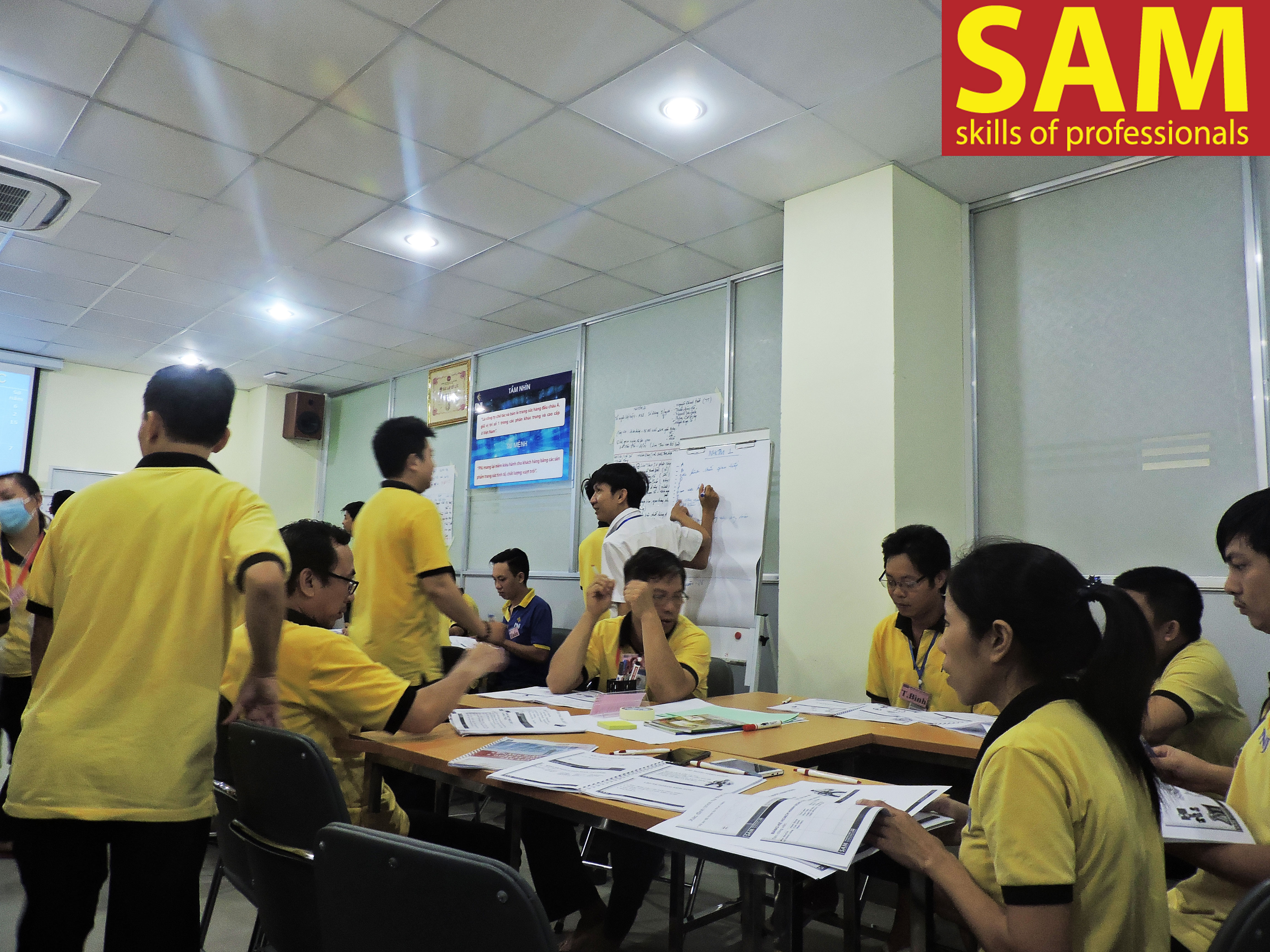 Chương trình đào tạo " Kỹ Năng Giám Sát Và Quản Lý Đội Ngủ Trong Sản Xuất" Tại Công Ty Cô Phần Vàng Bạc Đá Quý PNJ Ngày 16, 17/10/2017 - ảnh 9