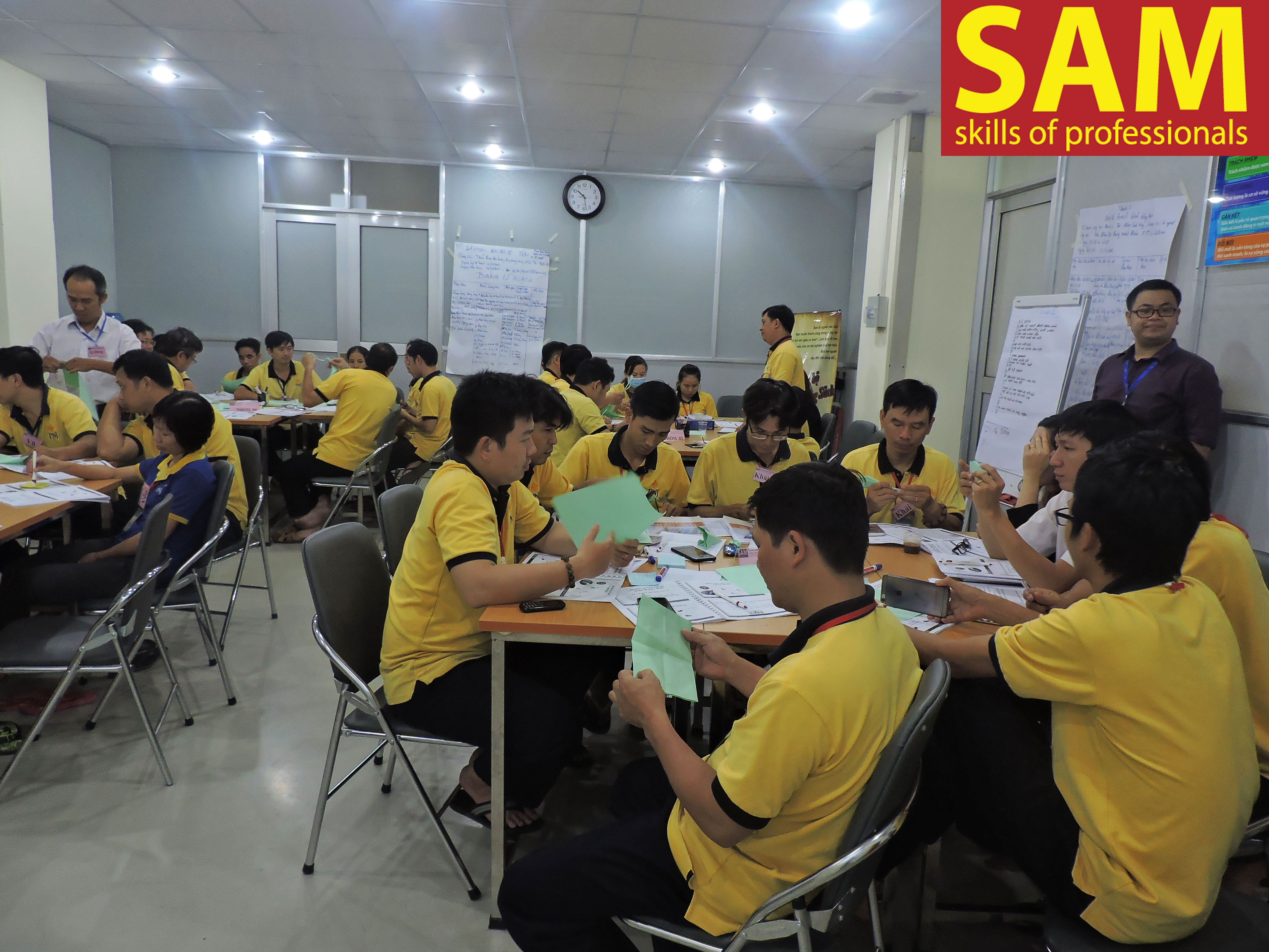 Chương trình đào tạo " Kỹ Năng Giám Sát Và Quản Lý Đội Ngủ Trong Sản Xuất" Tại Công Ty Cô Phần Vàng Bạc Đá Quý PNJ Ngày 16, 17/10/2017 - ảnh 8