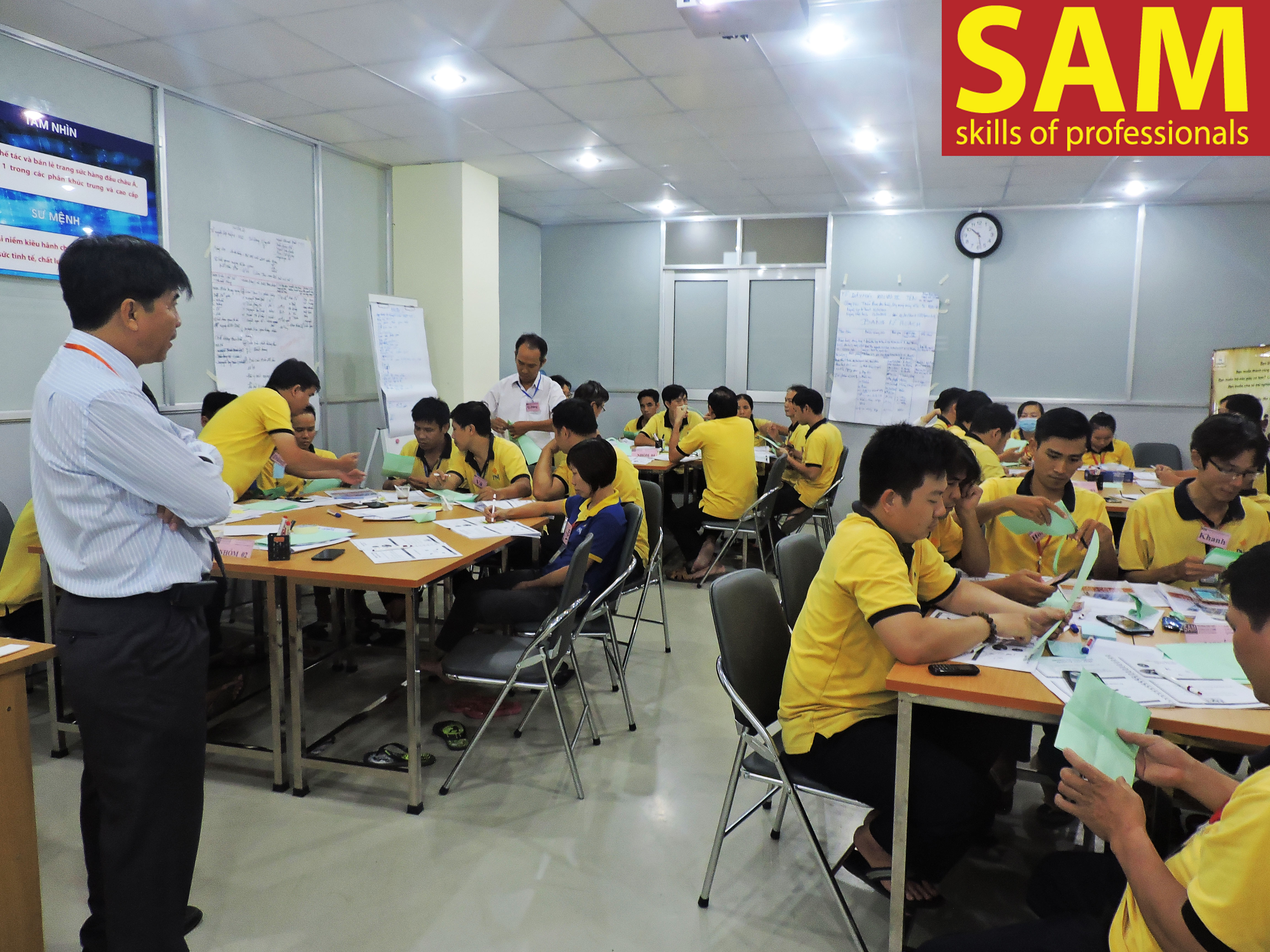 Chương trình đào tạo " Kỹ Năng Giám Sát Và Quản Lý Đội Ngủ Trong Sản Xuất" Tại Công Ty Cô Phần Vàng Bạc Đá Quý PNJ Ngày 16, 17/10/2017 - ảnh 7