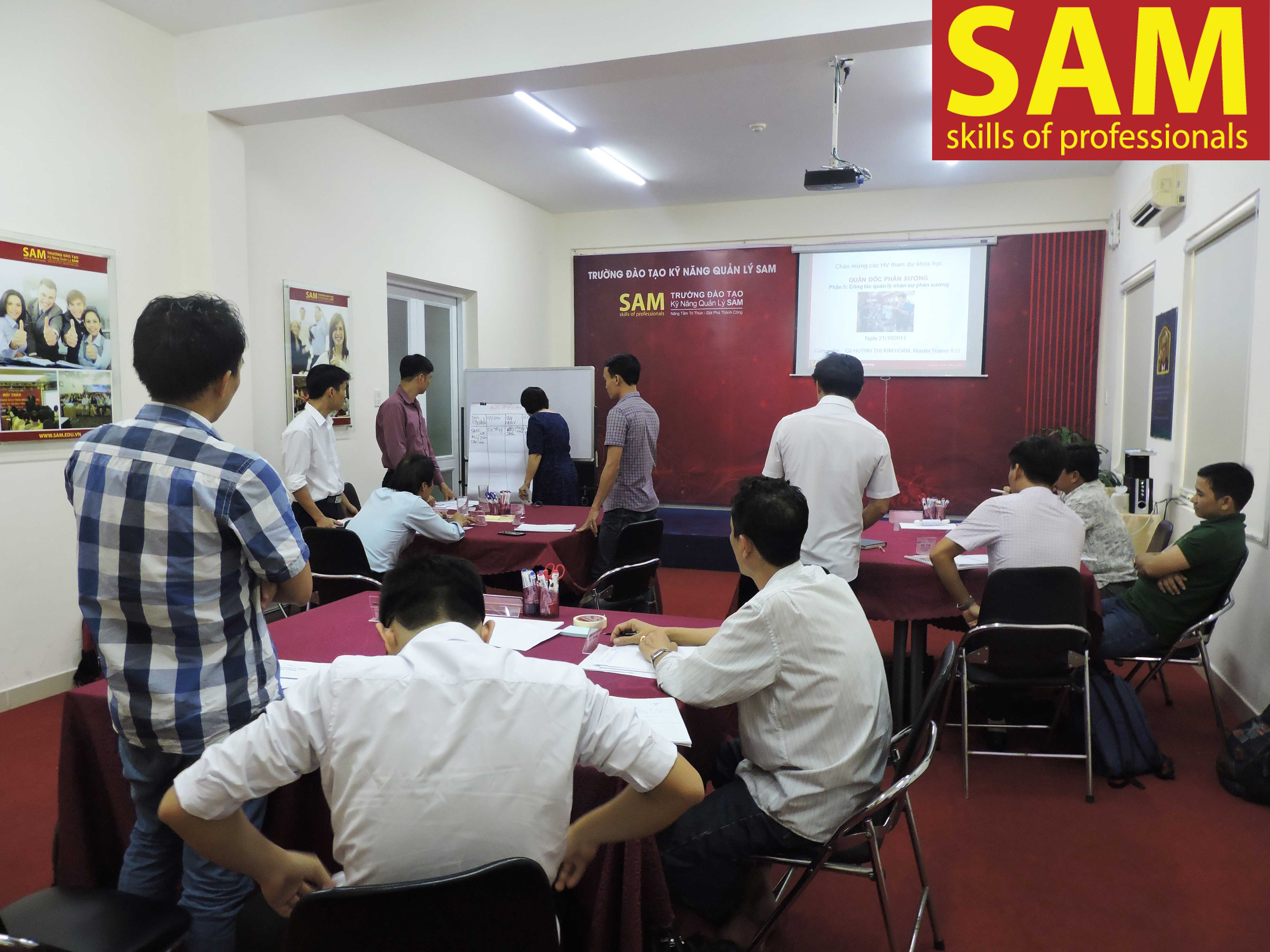Chương trình đào tạo “Quản đốc Sản xuất chuyên nghiệp – Professional Production Supervisor"  Ngày 25,26/11 - 2,3/12/2017 - ảnh 22