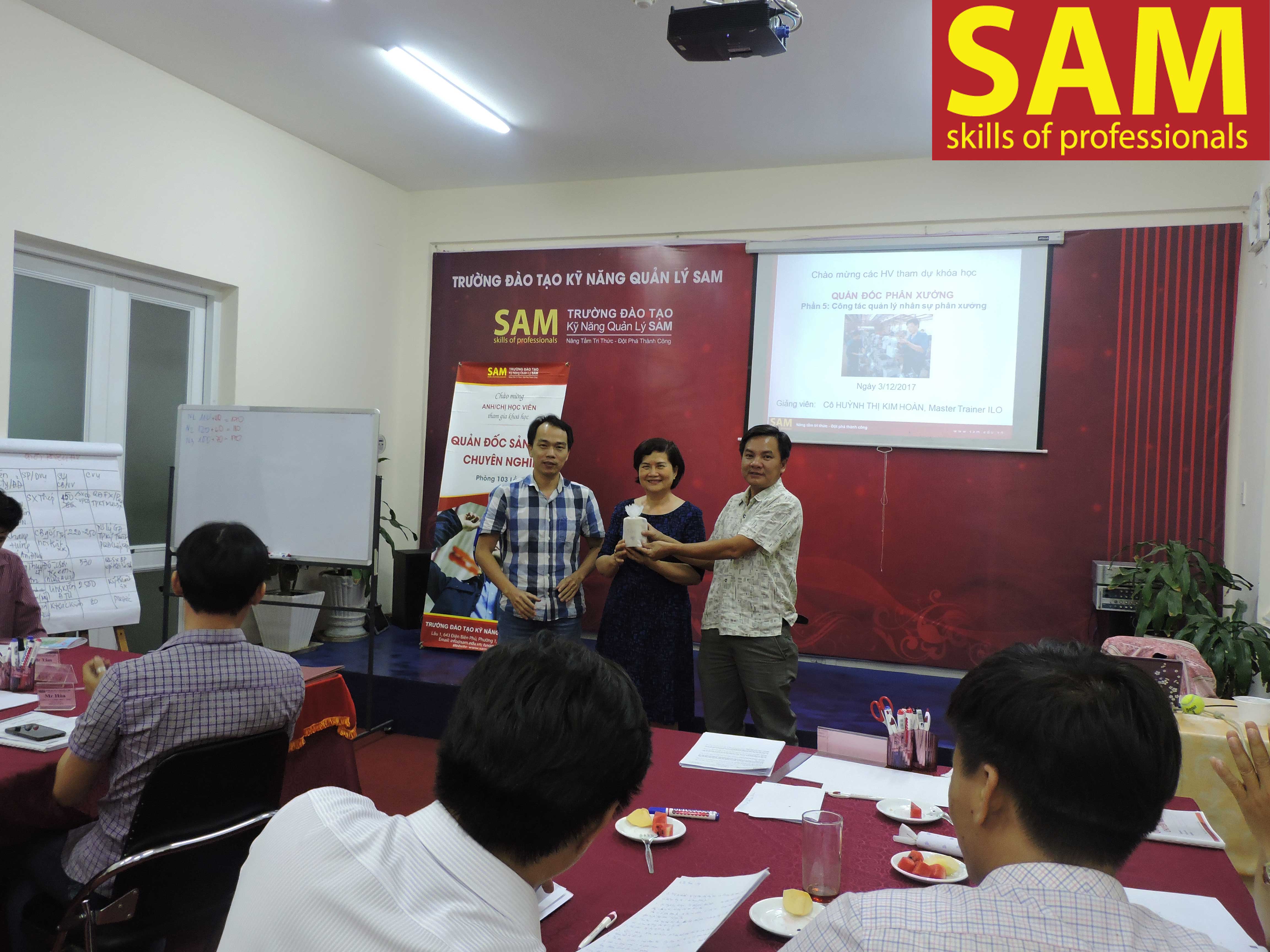 Chương trình đào tạo “Quản đốc Sản xuất chuyên nghiệp – Professional Production Supervisor"  Ngày 25,26/11 - 2,3/12/2017 - ảnh 10