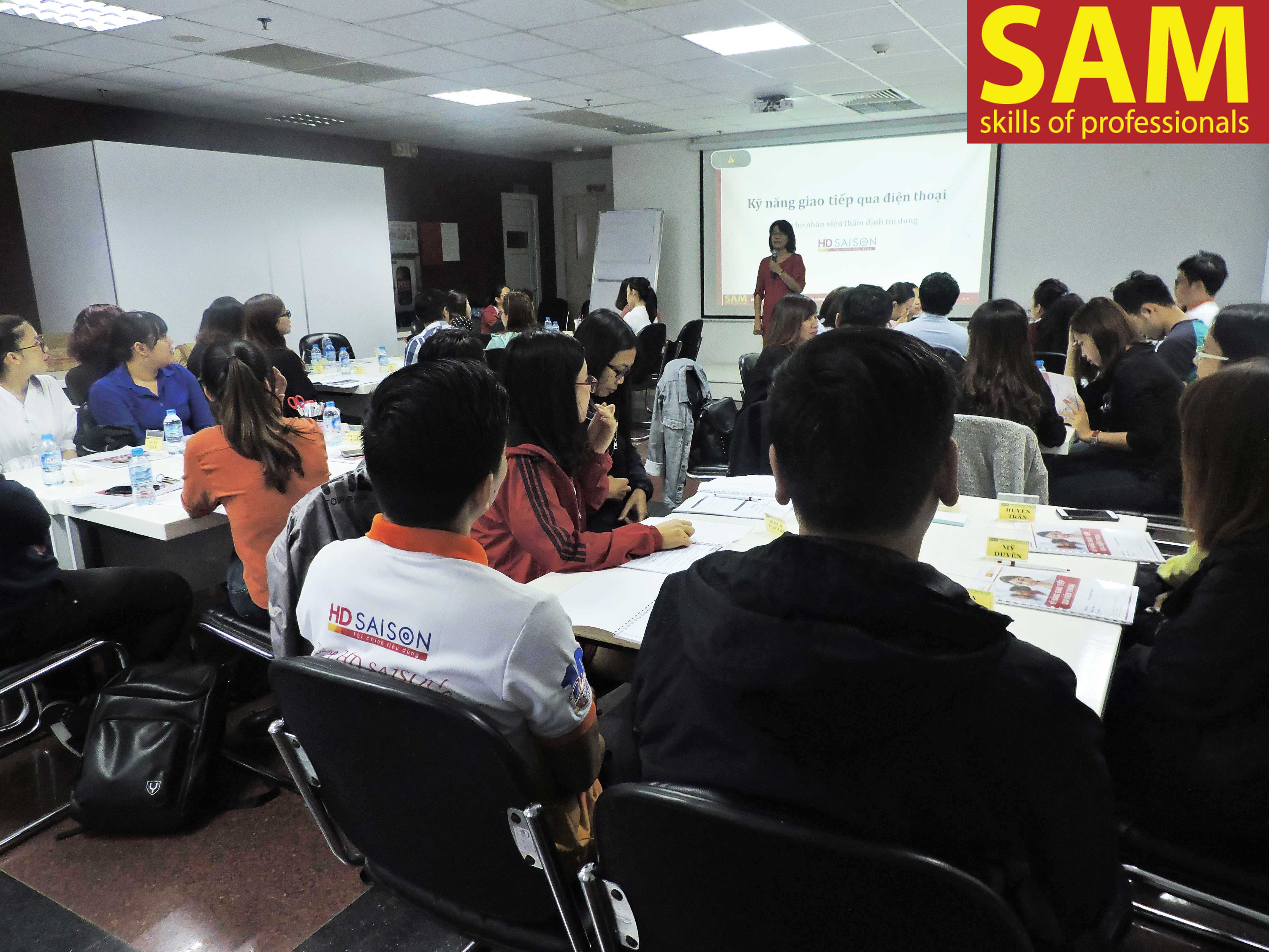 Khóa đào tạo “ Kỹ Năng Giao Tiếp Qua Điện Thoại” - Telesales Skills Tại Công Ty Tài Chính TNHH HD SAISON Ngày 26/12/2017 - ảnh 34