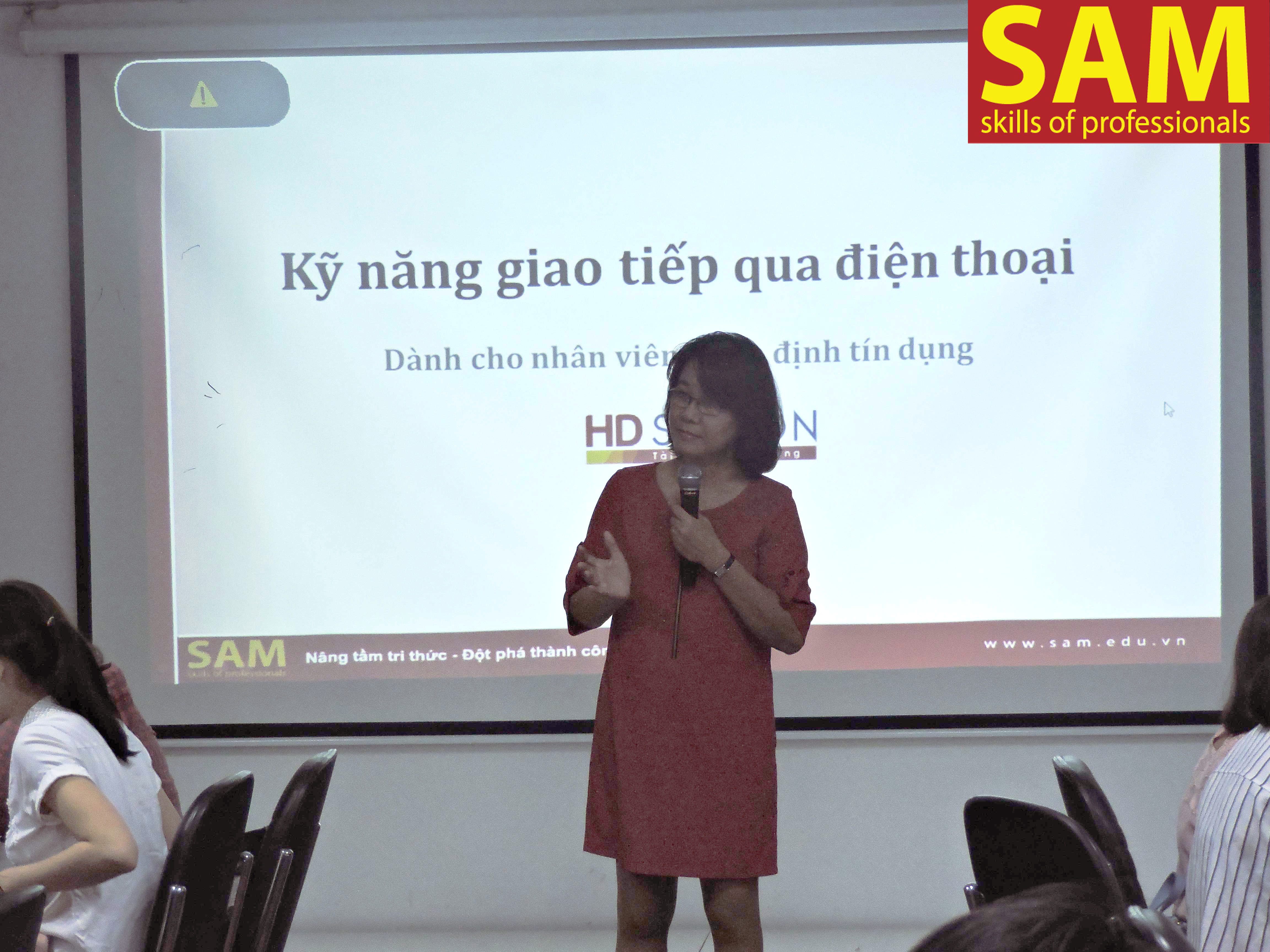 Khóa đào tạo “ Kỹ Năng Giao Tiếp Qua Điện Thoại” - Telesales Skills Tại Công Ty Tài Chính TNHH HD SAISON Ngày 26/12/2017 - ảnh 32