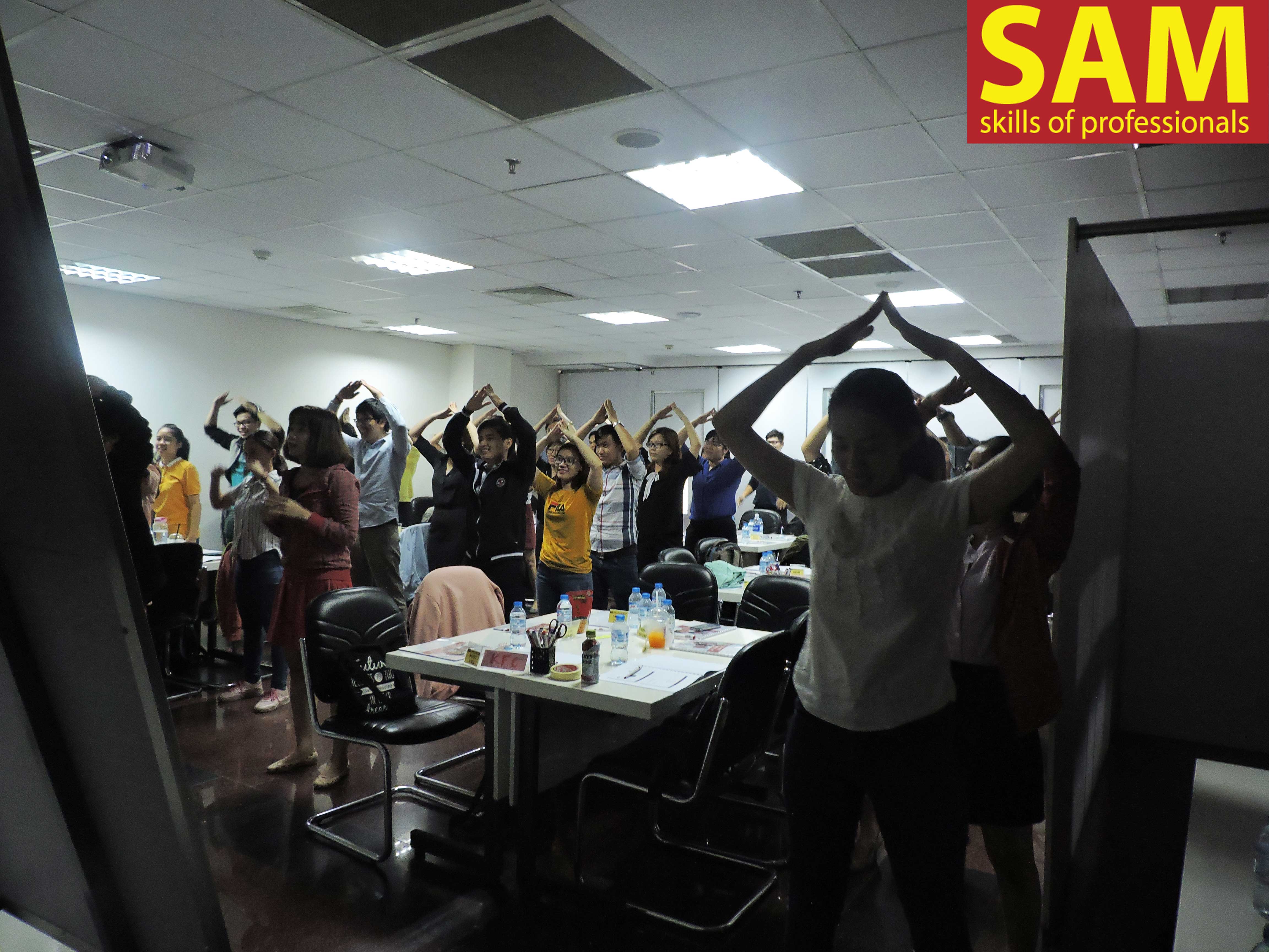 Khóa đào tạo “ Kỹ Năng Giao Tiếp Qua Điện Thoại” - Telesales Skills Tại Công Ty Tài Chính TNHH HD SAISON Ngày 26/12/2017 - ảnh 15