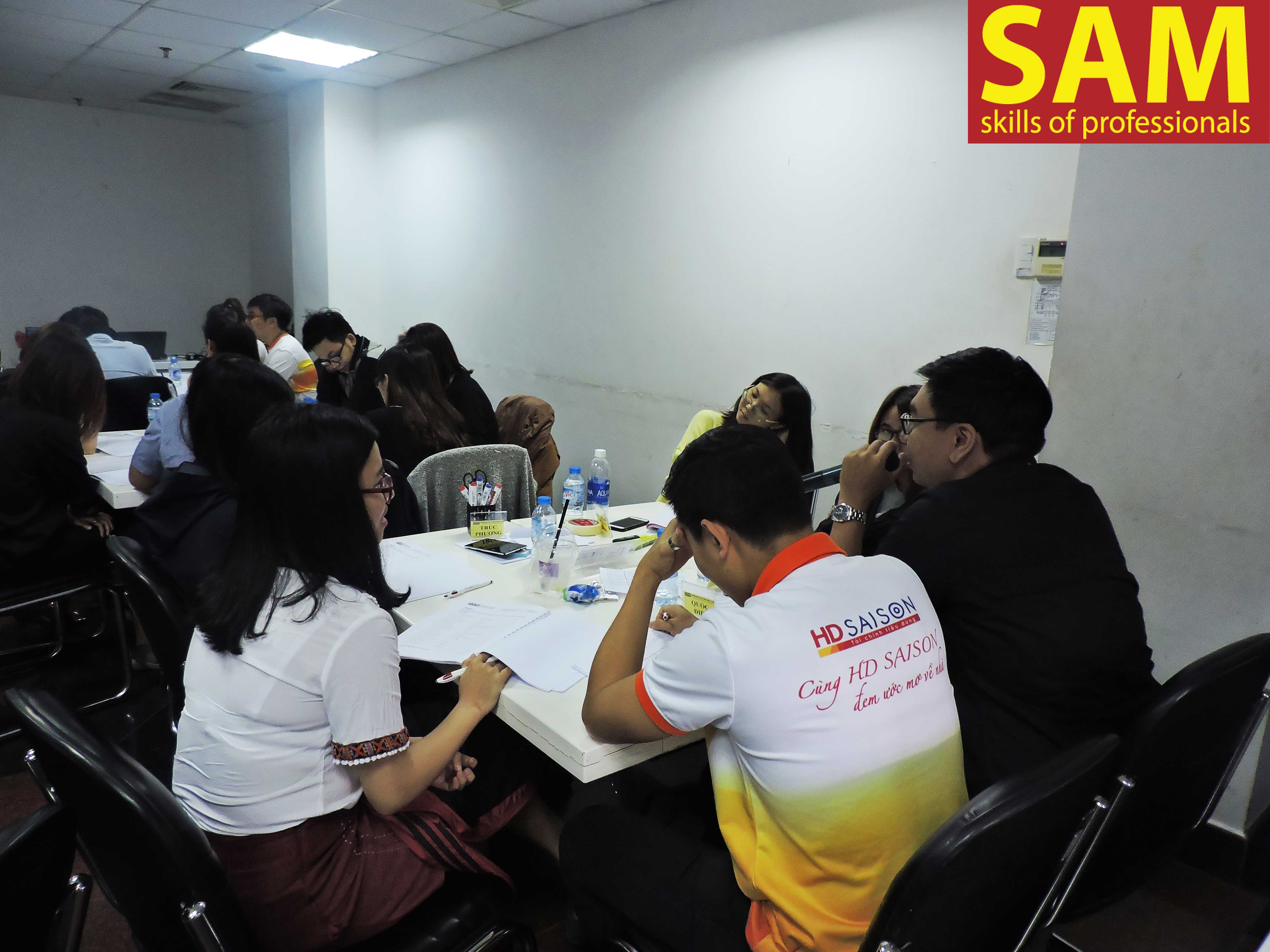 Khóa đào tạo “ Kỹ Năng Giao Tiếp Qua Điện Thoại” - Telesales Skills Tại Công Ty Tài Chính TNHH HD SAISON Ngày 26/12/2017 - ảnh 11