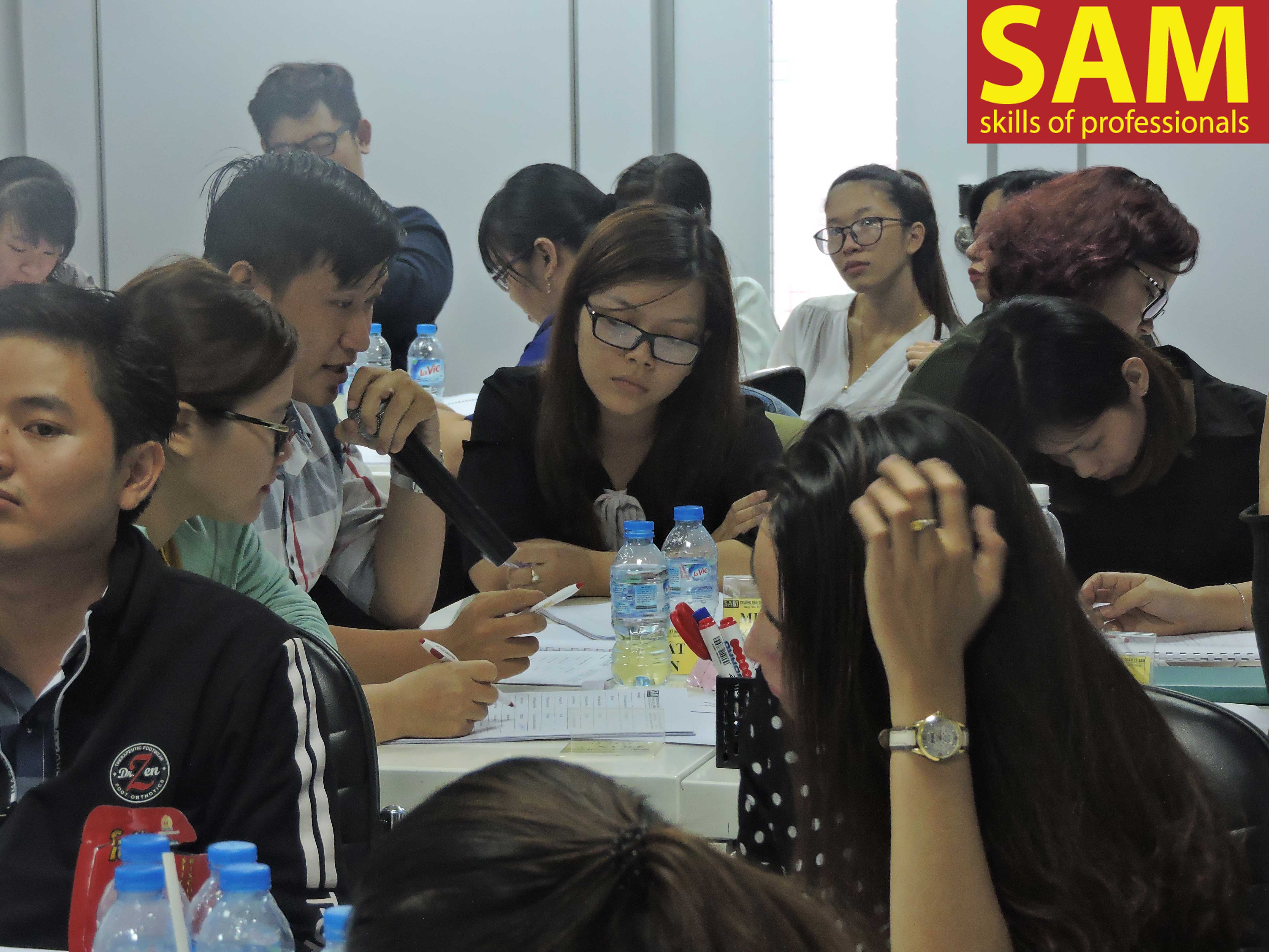 Khóa đào tạo “ Kỹ Năng Giao Tiếp Qua Điện Thoại” - Telesales Skills Tại Công Ty Tài Chính TNHH HD SAISON Ngày 26/12/2017 - ảnh 7
