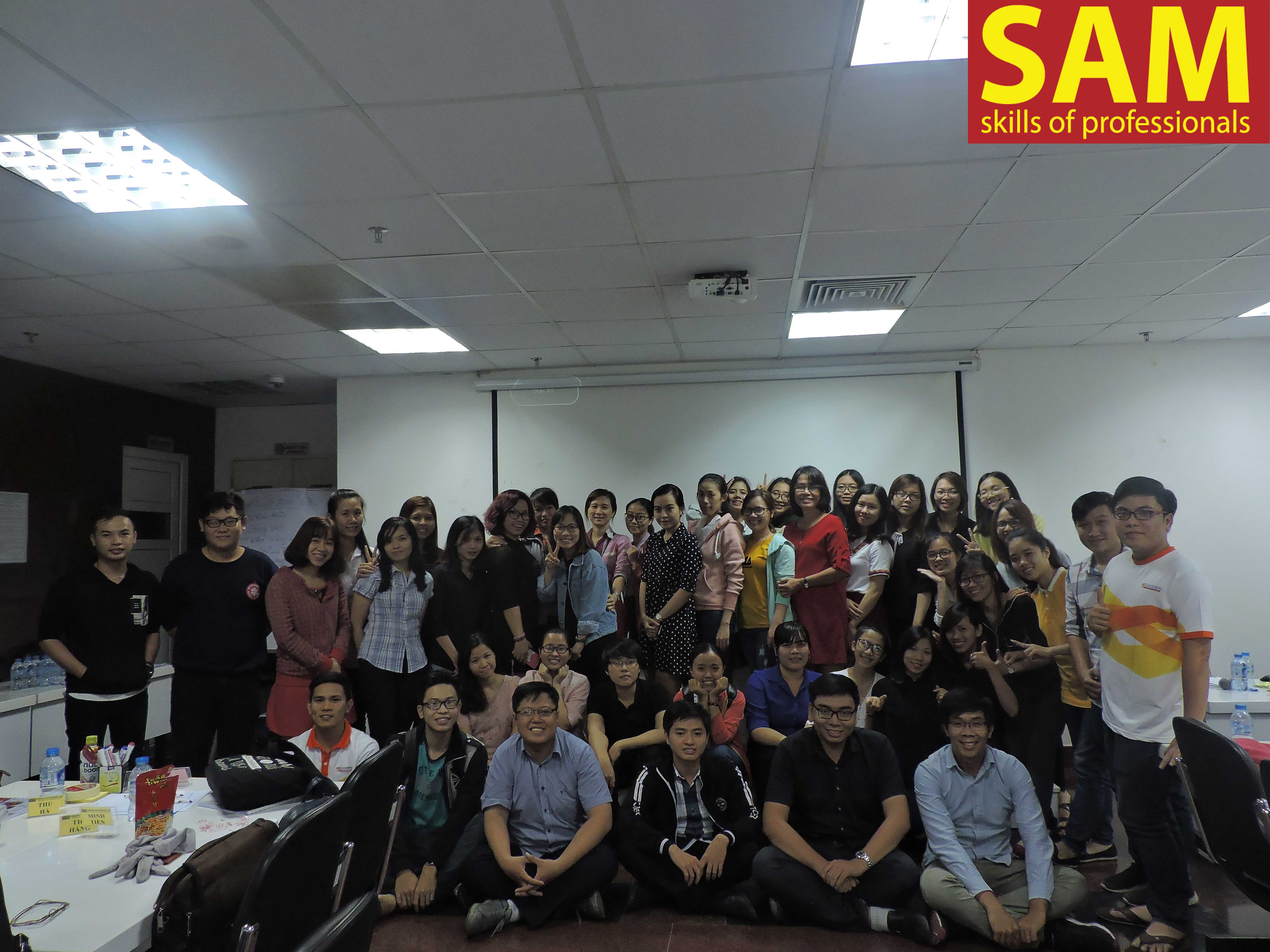 Khóa đào tạo “ Kỹ Năng Giao Tiếp Qua Điện Thoại” - Telesales Skills Tại Công Ty Tài Chính TNHH HD SAISON Ngày 26/12/2017 - ảnh 2