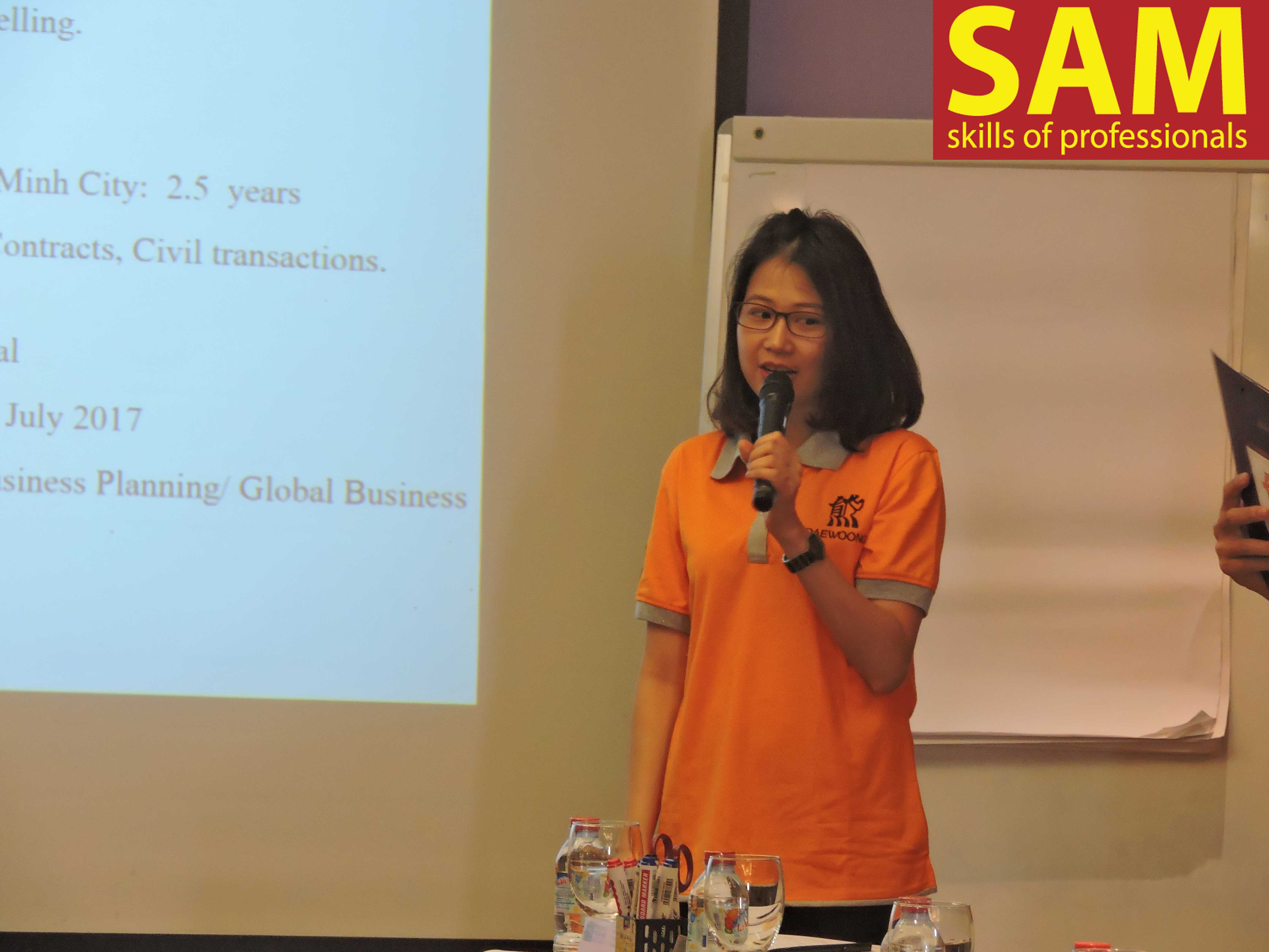 Chương trình đào tạo " Kỹ Năng Giao Tiếp" tại công ty Daewoong Pharmaceutical Ngày 2/2/2018 - ảnh 37