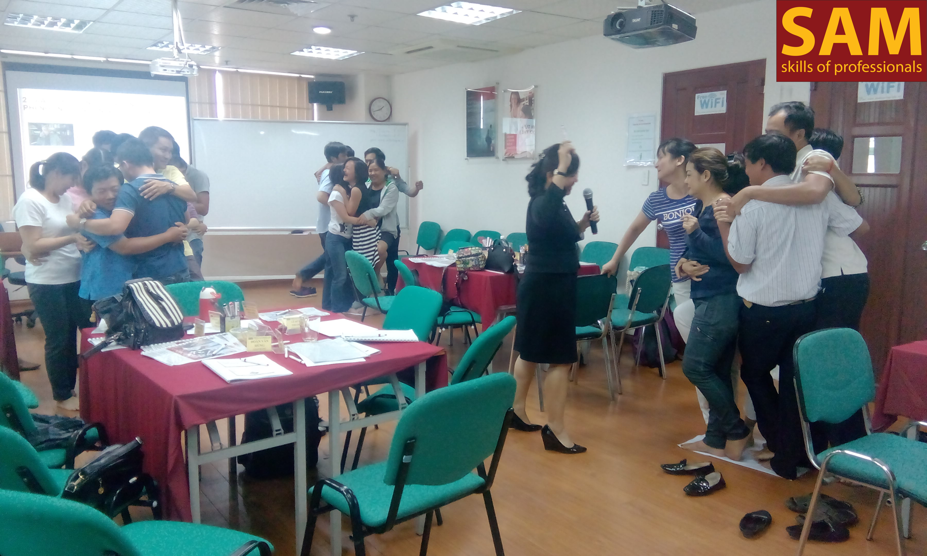 Chương trình đào tạo " Kỹ Năng Giao Tiếp" tại công ty Cổ Phần Dược Phẩm Trung Ương CODUPHA Ngày 24,25/3/2018 - ảnh 6