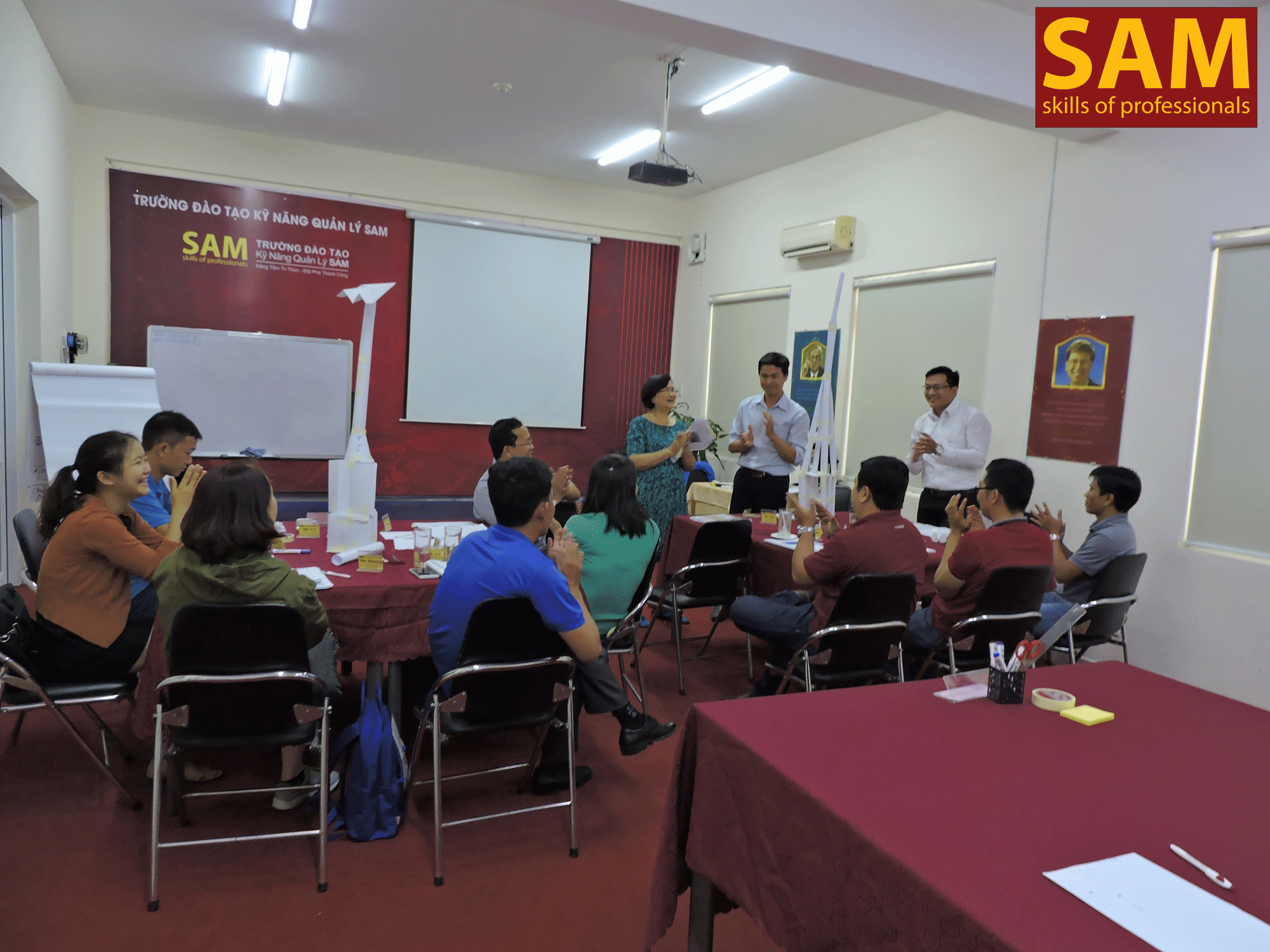 Khóa Đào Tạo “Nâng cao năng lực quản lý cấp trung – MMM” ngày 7,8,14,15/04/2018 - ảnh 22
