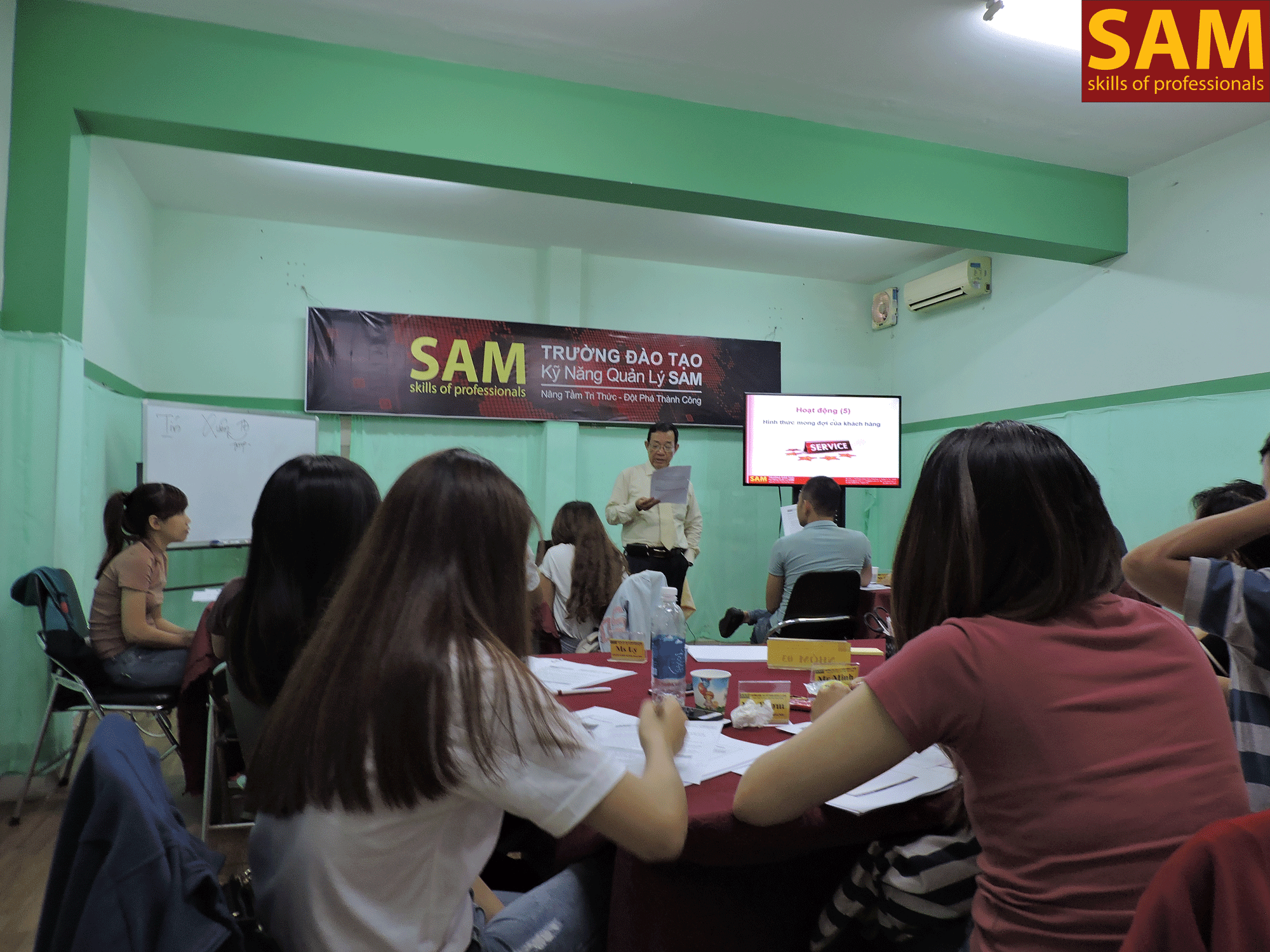 Chương trình đào tạo " Chăm Sóc Khách Hàng" Ngày 14,15/04/2018 - ảnh 39