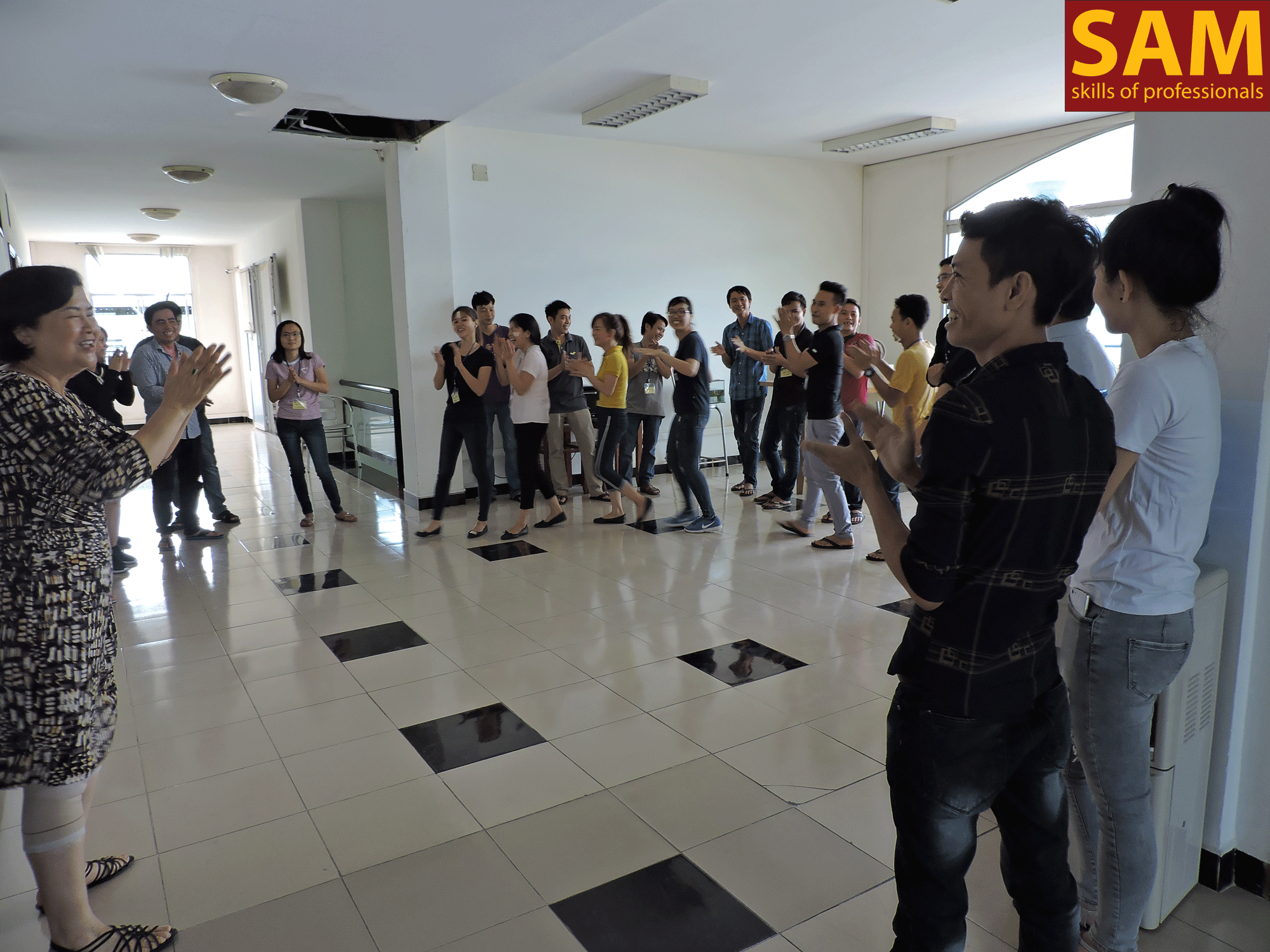 Chương Trình Đào Tạo "Kỹ Năng Lãnh Đạo" Tại Công Ty TNHH CN Dona Quế Bằng Ngày 8,15/4/2018 - ảnh 38