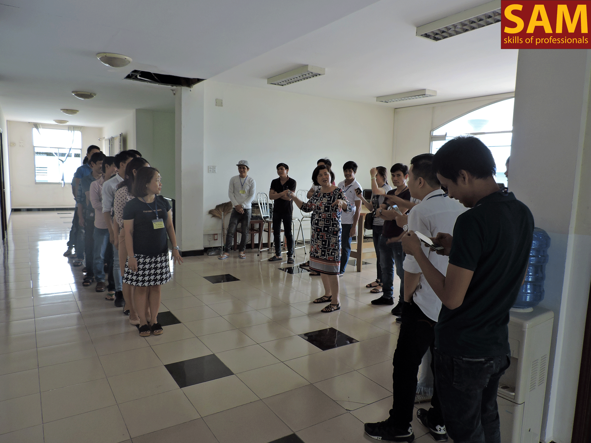 Chương Trình Đào Tạo "Kỹ Năng Lãnh Đạo" Tại Công Ty TNHH CN Dona Quế Bằng Ngày 8,15/4/2018 - ảnh 35