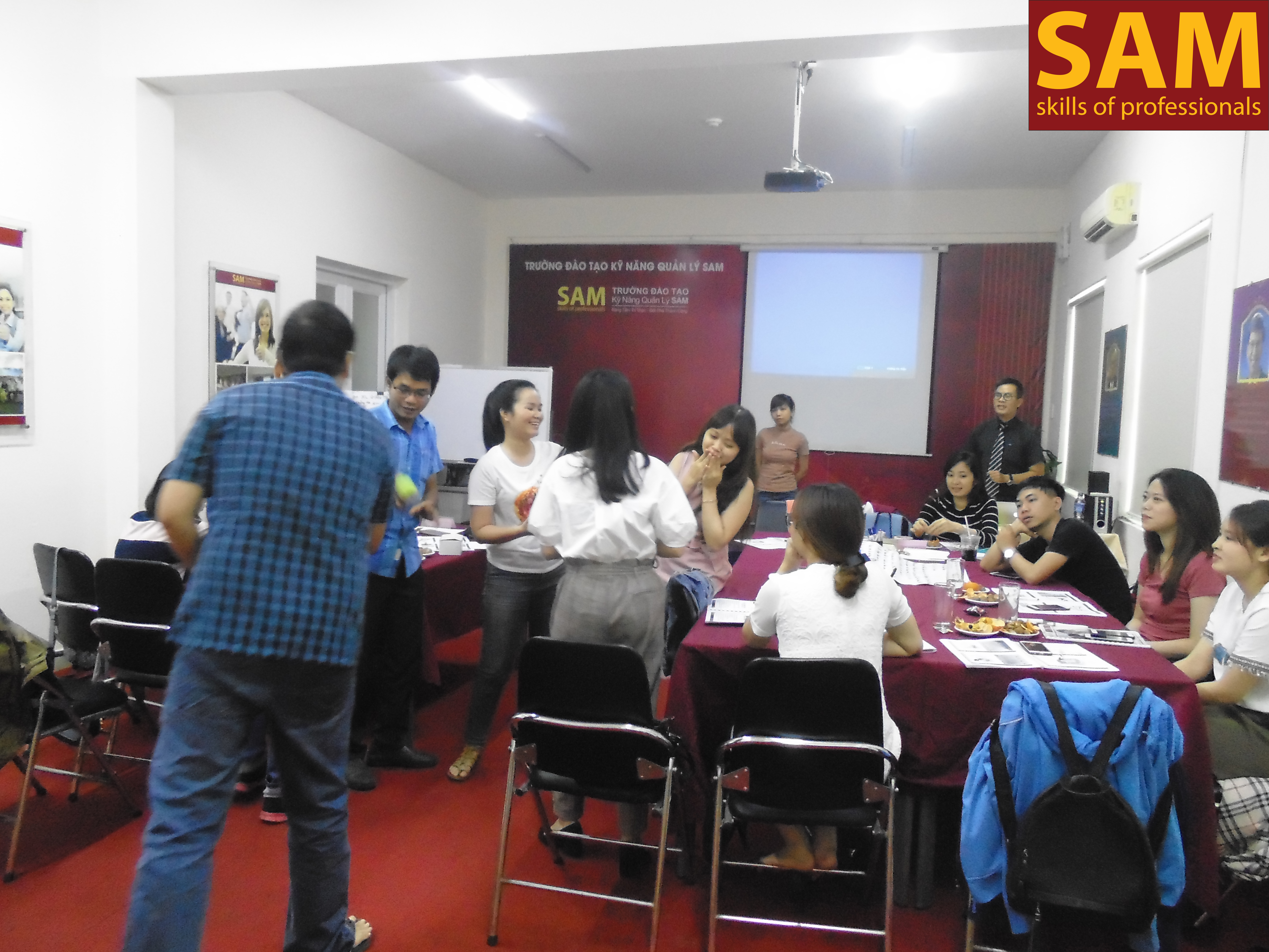 Khóa Đào Tạo " Kỹ Năng Bán Hàng Qua Điện Thoại " Ngày 21,22/4/2018 - ảnh 17