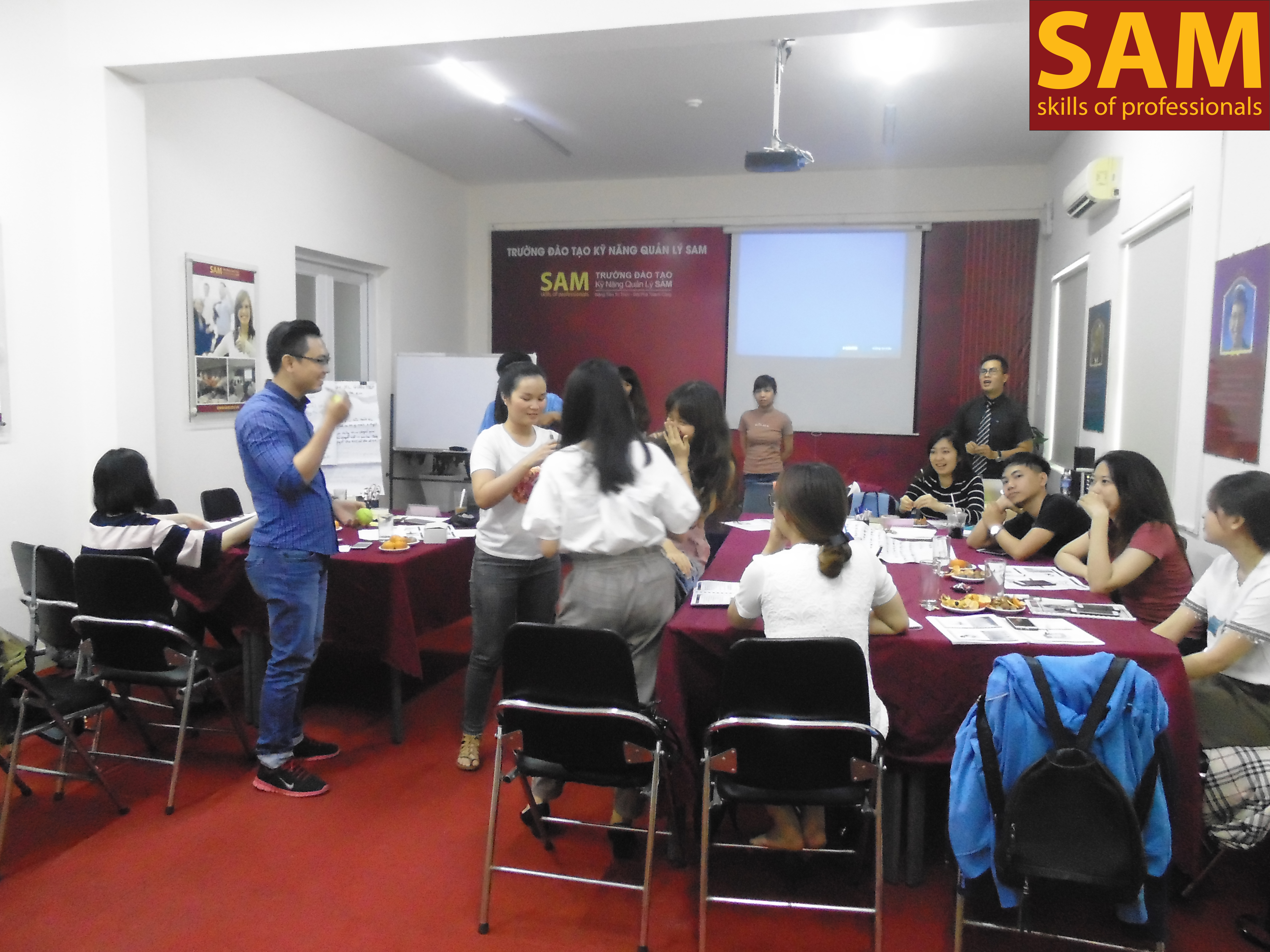 Khóa Đào Tạo " Kỹ Năng Bán Hàng Qua Điện Thoại " Ngày 21,22/4/2018 - ảnh 16