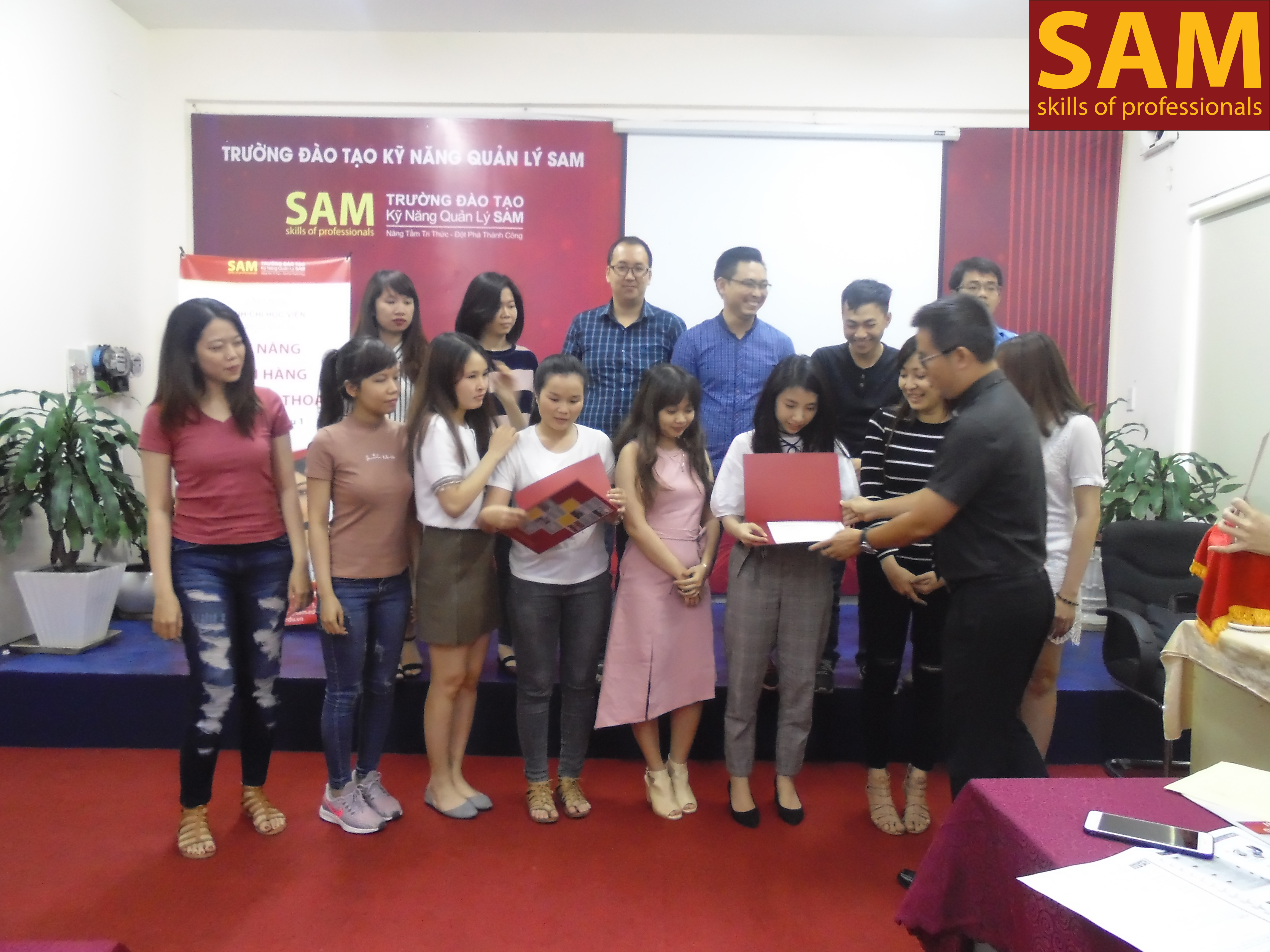 Khóa Đào Tạo " Kỹ Năng Bán Hàng Qua Điện Thoại " Ngày 21,22/4/2018 - ảnh 8